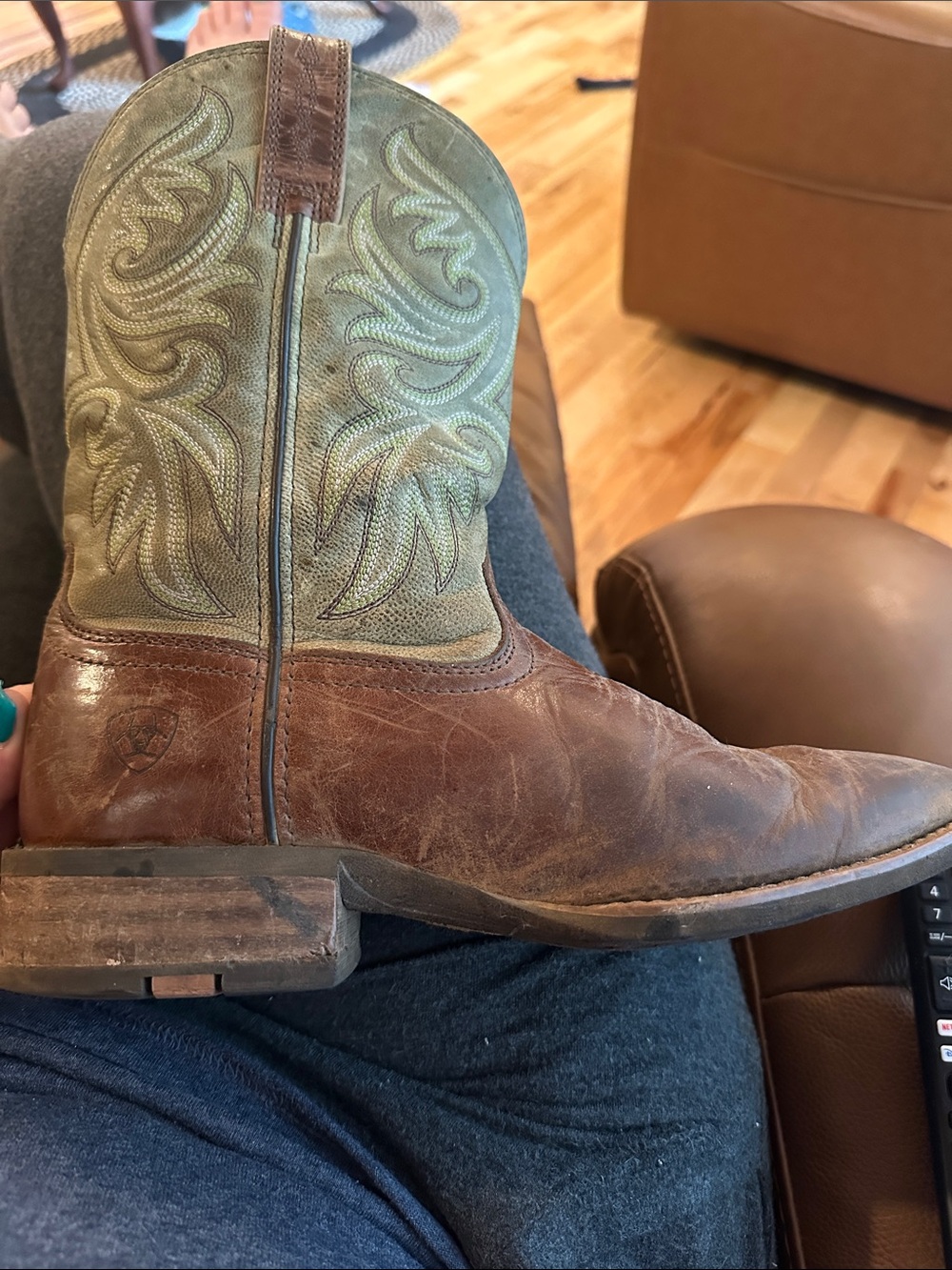 Ariat Men's Two-Tone Brown and Olive Western Pull-On Cowboy Boots